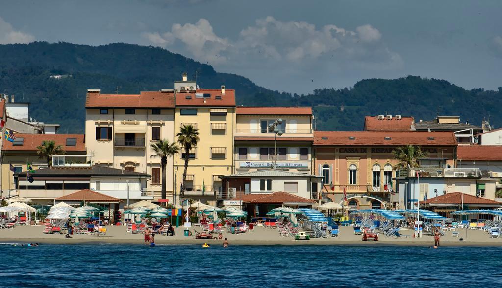 Hotel Pardini Viareggio Exteriör bild